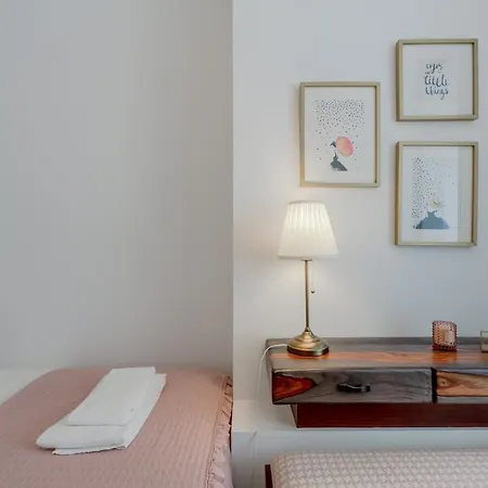 Principe Real Flamingo Apartment *